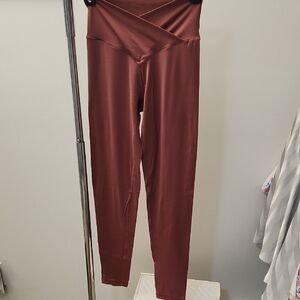 Offline By Aerie High-Waisted Burgundy Leggings.